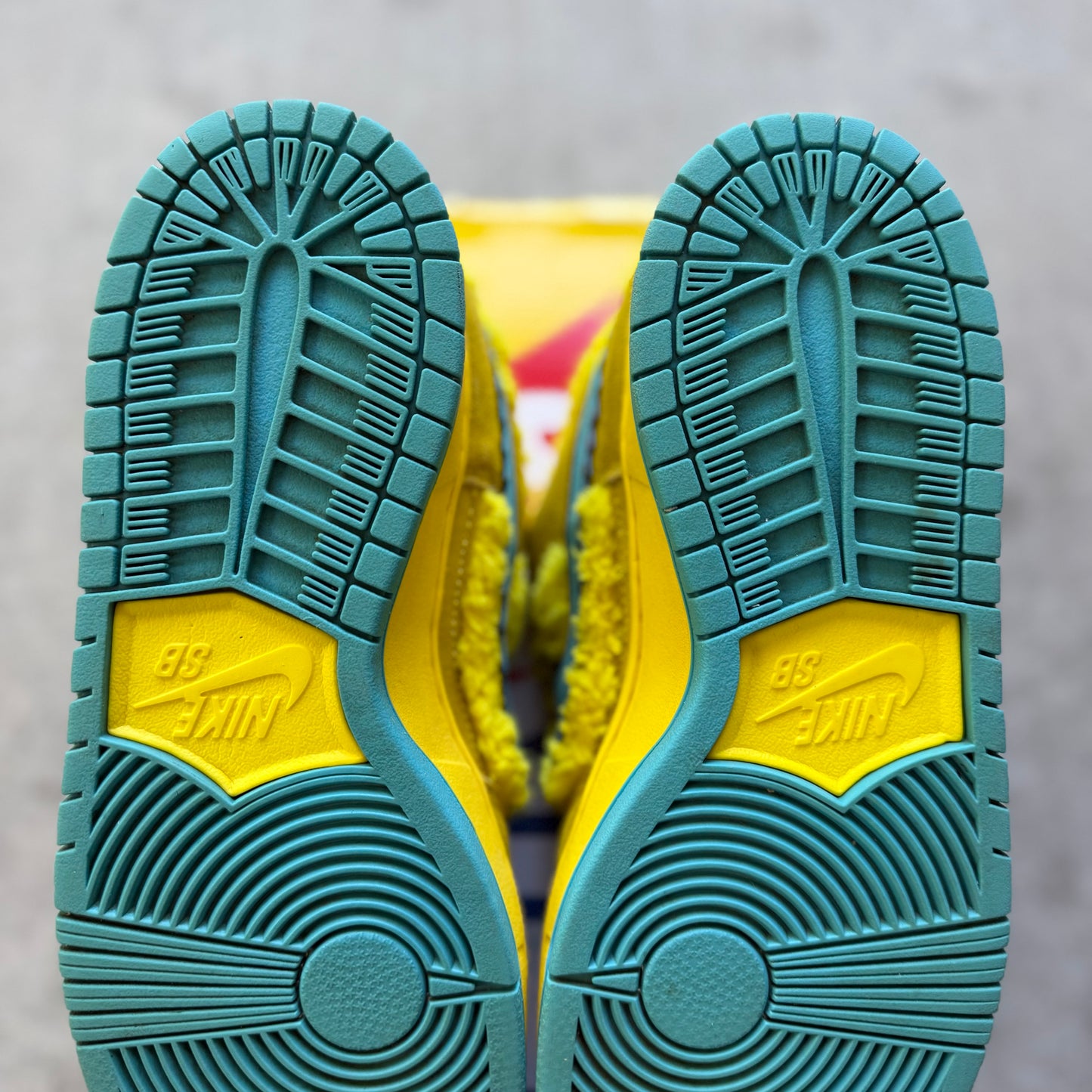 Size 7 - 2020 Grateful Dead x Nike Dunk SB Low “Yellow Bear”