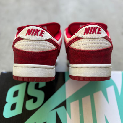Size 10 - 2014 Nike Dunk SB Low “Valentine’s Day”
