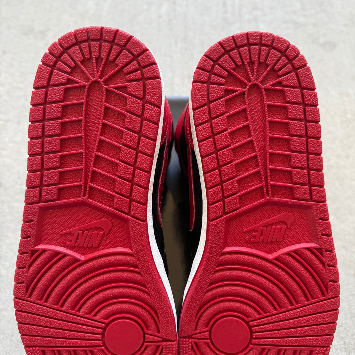 Size 9 - 2011 Nike Air Jordan 1 High “Banned”