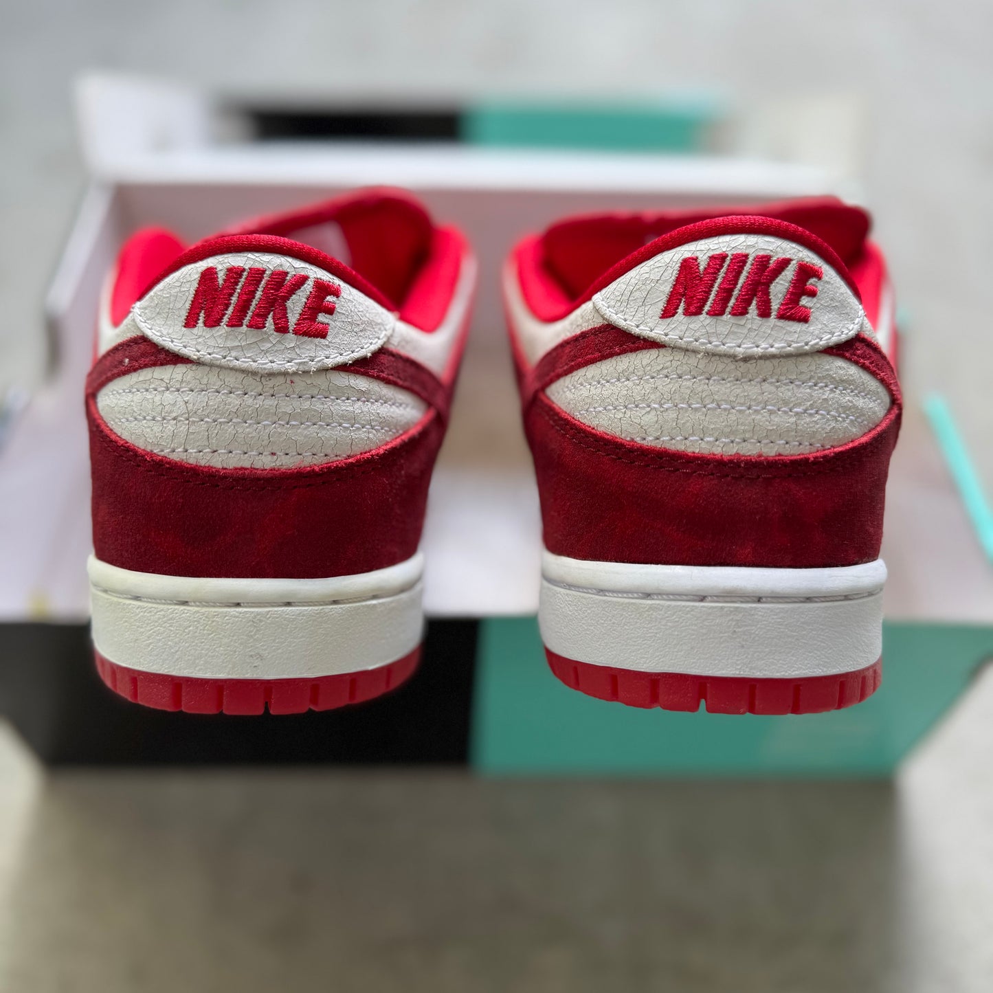 Size 9.5 - 2014 Nike Dunk SB Low “Valentine’s Day”