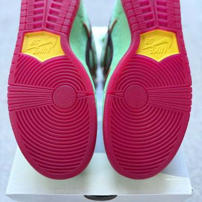 Size 9.5 - 2025 Nike Dunk SB Low “Rodeo Tourmaline”