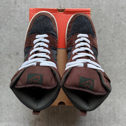 Size 9.5 - 2002 Nike Dunk SB High “Paul Brown”