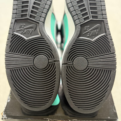 Size 9 - 2014 Diamond Supply Co. x Nike Dunk SB High “Tiffany”