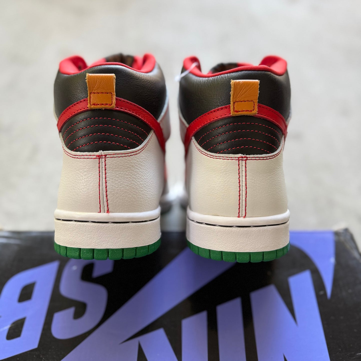 Size 9.5 - 2007 Nike Dunk SB High “Money Cat”