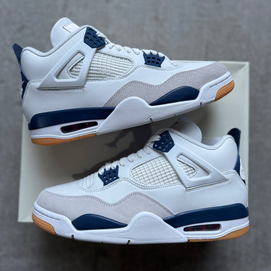 2025 Air Jordan 4 x Nike SB “Navy”