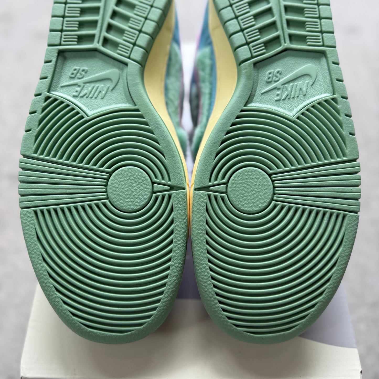 2024 Verdy x Nike Dunk SB Low “Visty”