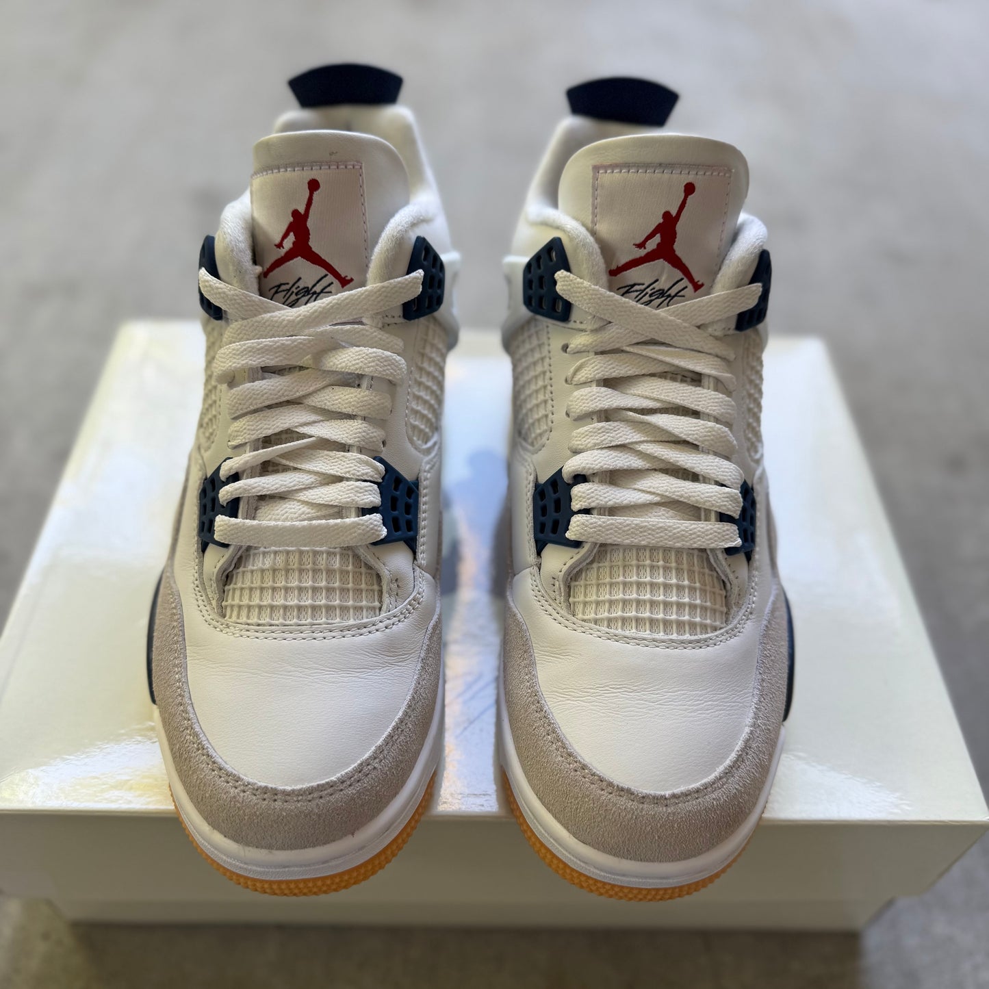 Size 7.5 - 2025 Nike Air Jordan 4 SB “Navy”