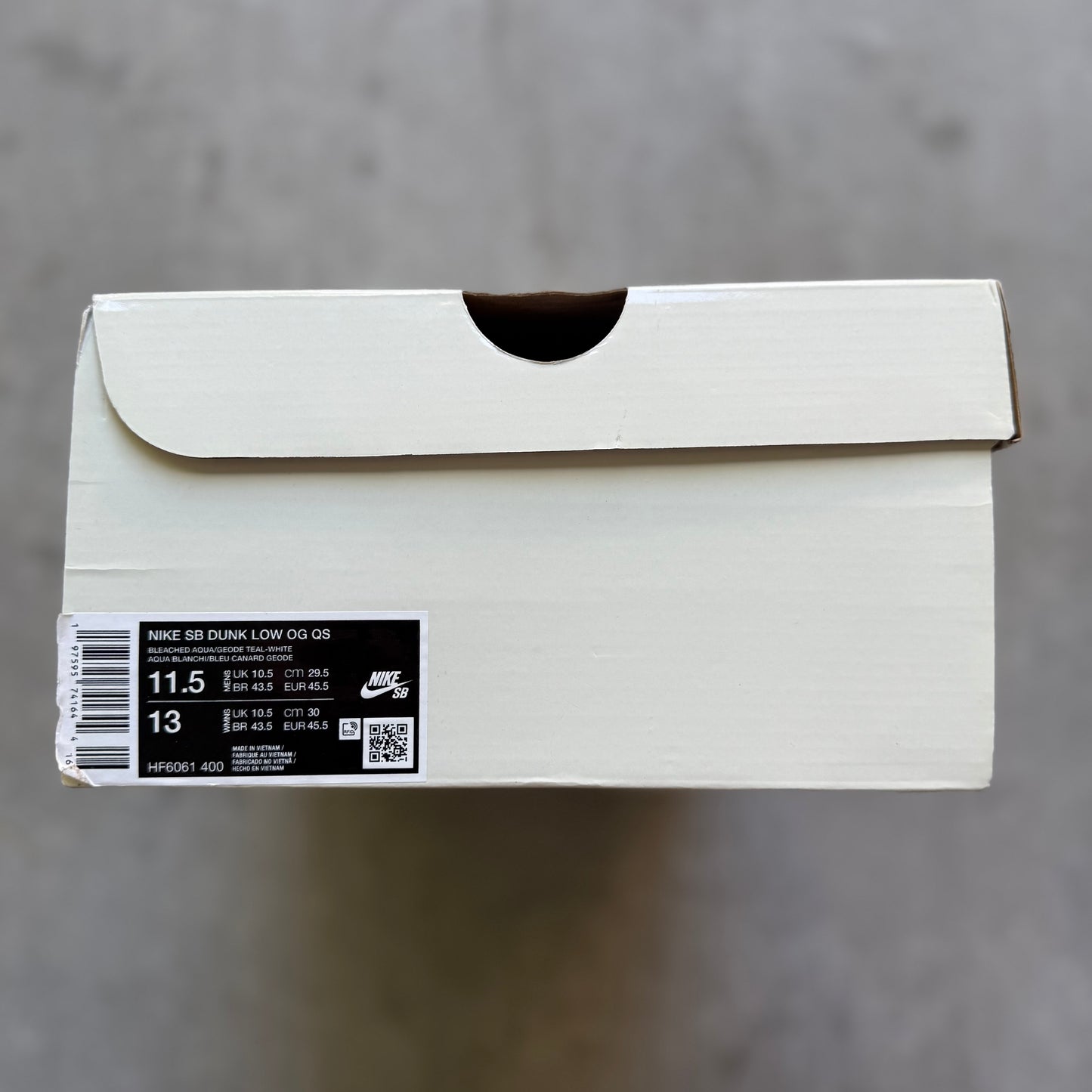 Size 11.5 - 2024 Futura x Nike Dunk SB “Bleached Aqua”