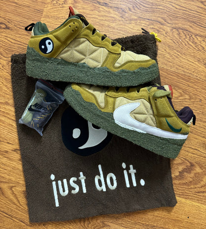 2022 CPFM x Nike Flea 1 “Desert Moss”