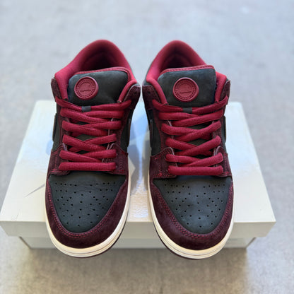 Size 9 - Riot Skateshop x Nike Dunk SB Low