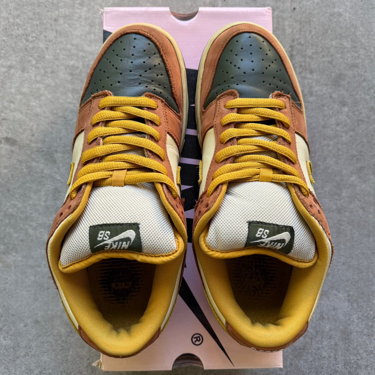 Size 10 - 2005 Nike Dunk Low “Vapor”