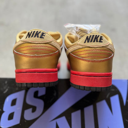 Size 9.5 - 2007 Nike Dunk SB Low “Money Cat”