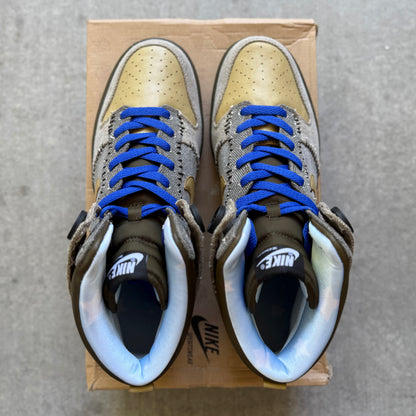 Size 11 - 2009 Nike Dunk High “Coraline”