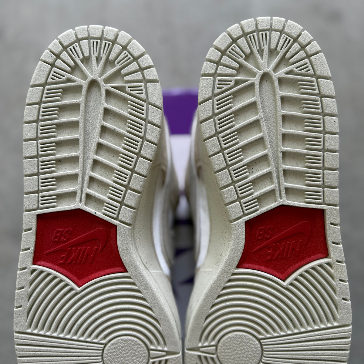 Size 10.5 - 2024 Nike Dunk SB Low “City of Love”