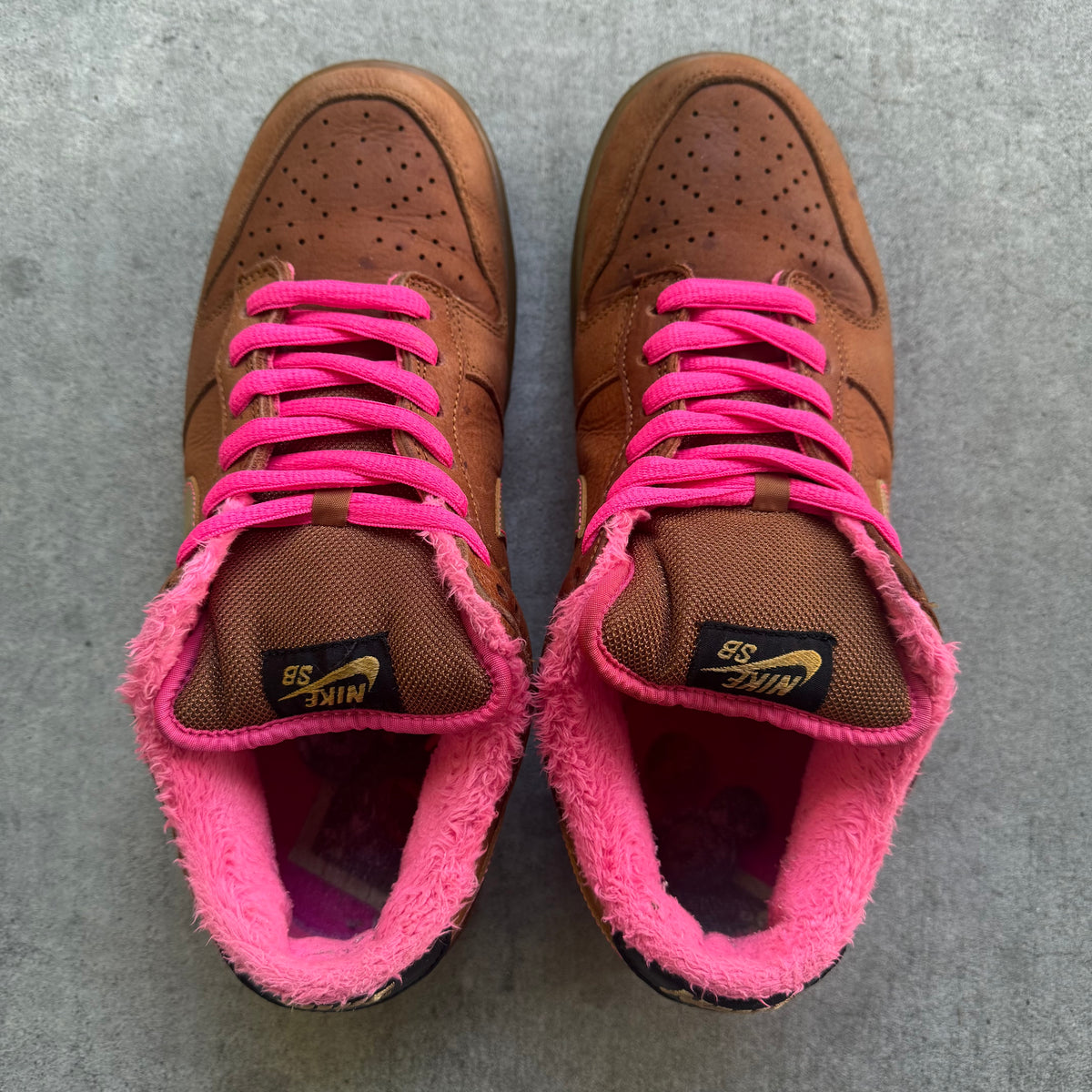Size 10.5 - 2007 Nike Dunk SB Low “Gibson Guitar Case”