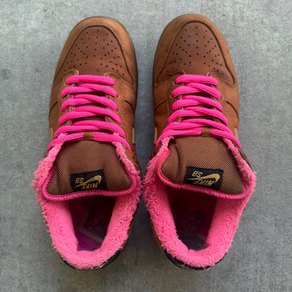 Size 10.5 - 2007 Nike Dunk SB Low “Gibson Guitar Case”