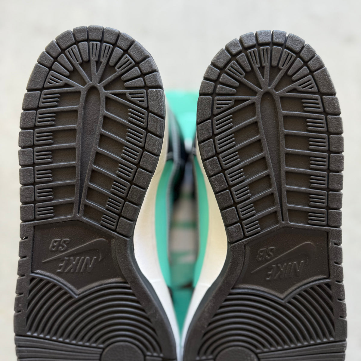 Size 13 - 2014 Diamond Supply Co. x Nike Dunk SB High “Tiffany”