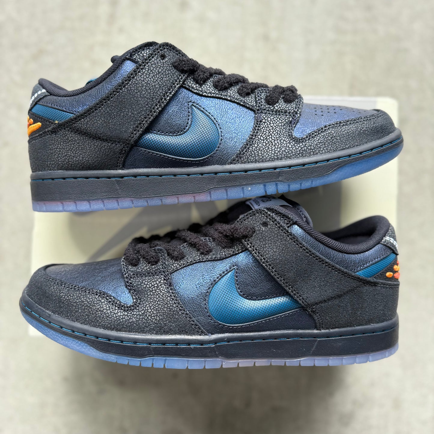 Size 10.5 - 2026 Bluetile x Nike Dunk SB Low