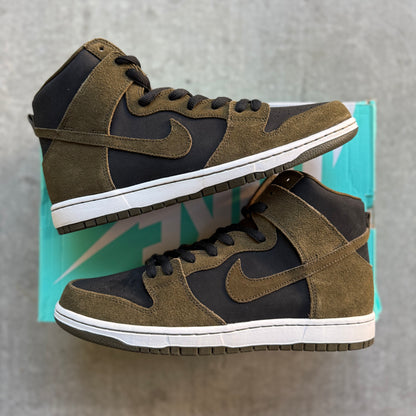 Size 11 - 2017 Nike Dunk Sb High “Loden”