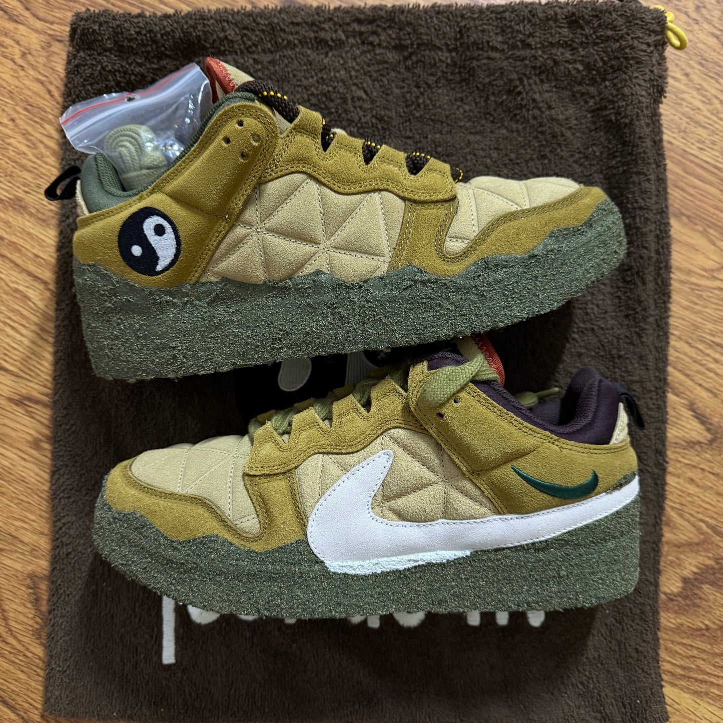2022 CPFM x Nike Flea 1 “Desert Moss”