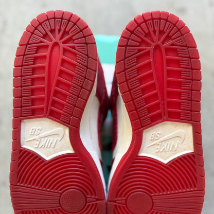 Size 10 - 2014 Nike Dunk SB Low “Valentine’s Day”