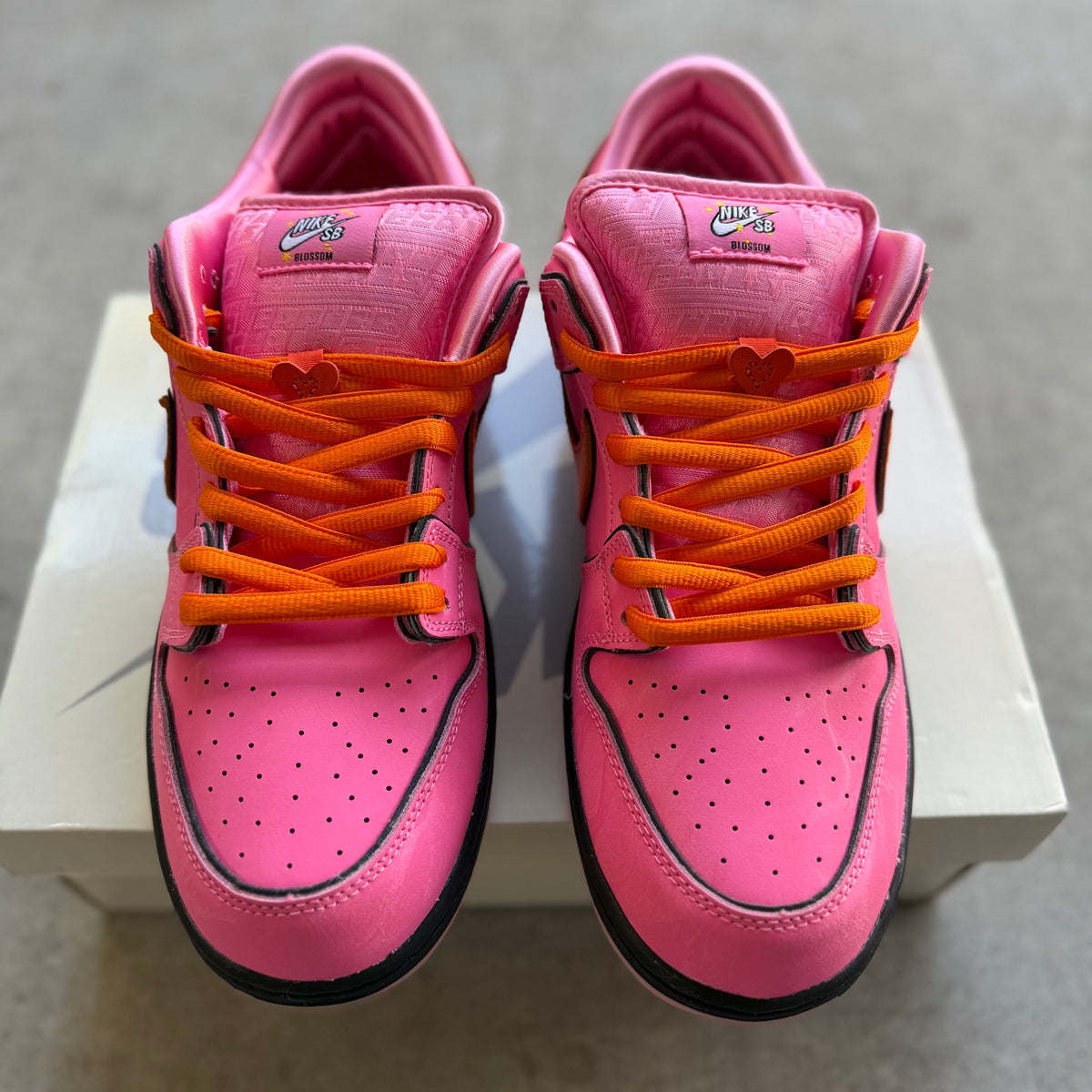 Size 11 - 2023 The Powerpuff Girls x Nike Dunk SB Low “Blossom”