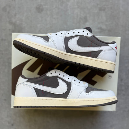 Size 11 - 2022 Travis Scott x Nike Air Jordan 1 Low "Reverse Mocha"