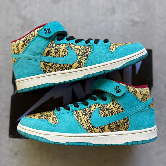 Size 10.5 - 2007 Nike Dunk SB Mid "Peacock"