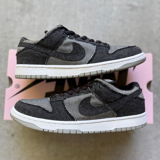 Size 8.5 - 2004 Nike Dunk SB Low "Medicom 2"