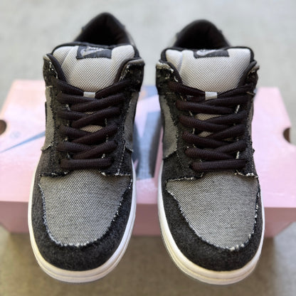 Size 8.5 - 2004 Nike Dunk SB Low "Medicom 2"