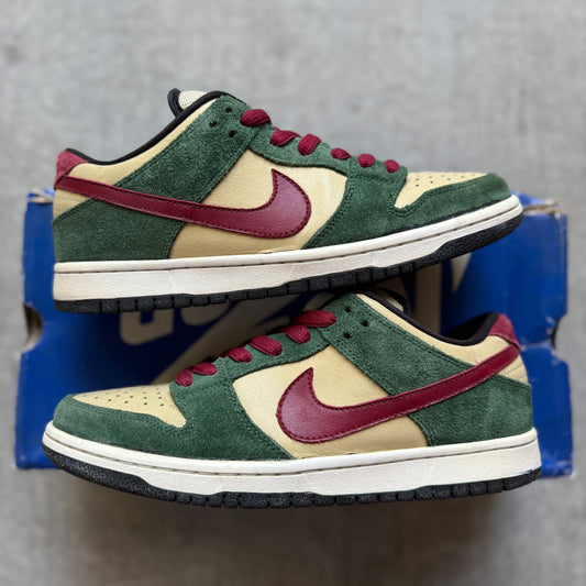 Size 8 - 2011 Nike Dunk SB Low "Vegas Gold"