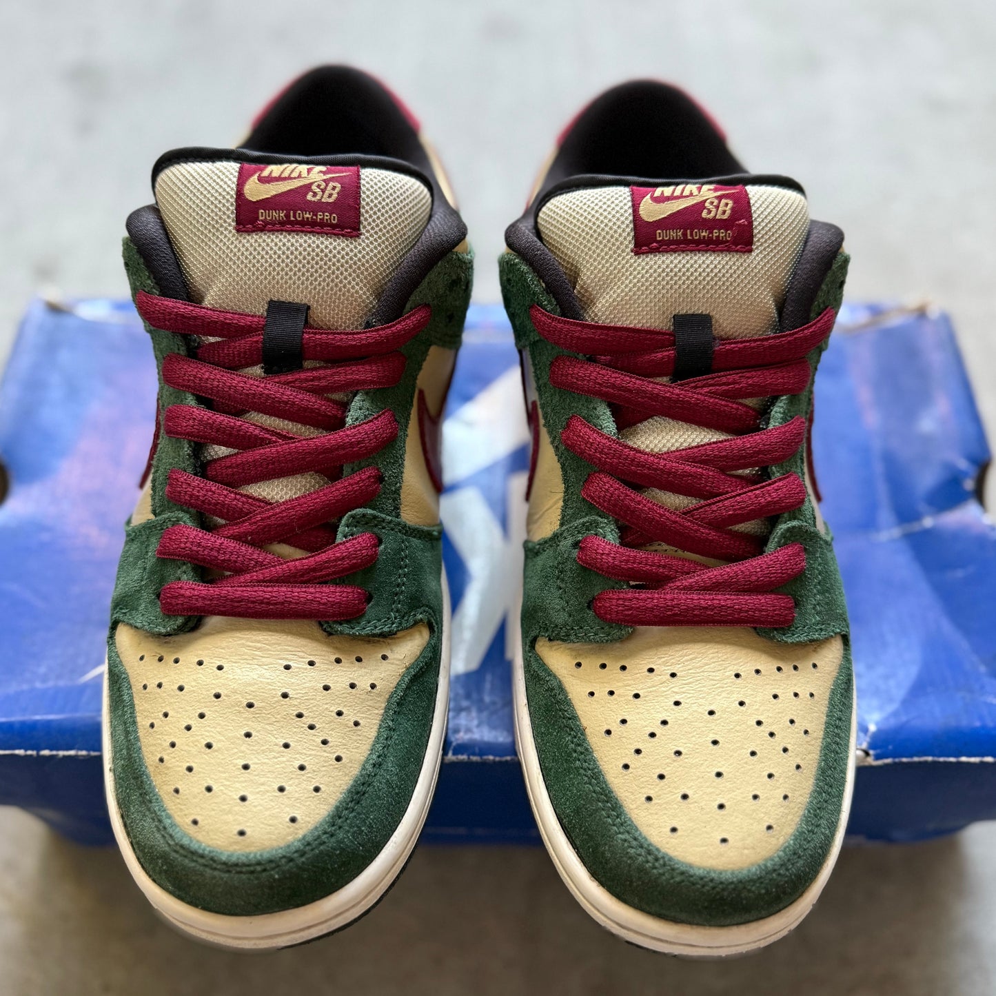 Size 8 - 2011 Nike Dunk SB Low "Vegas Gold"