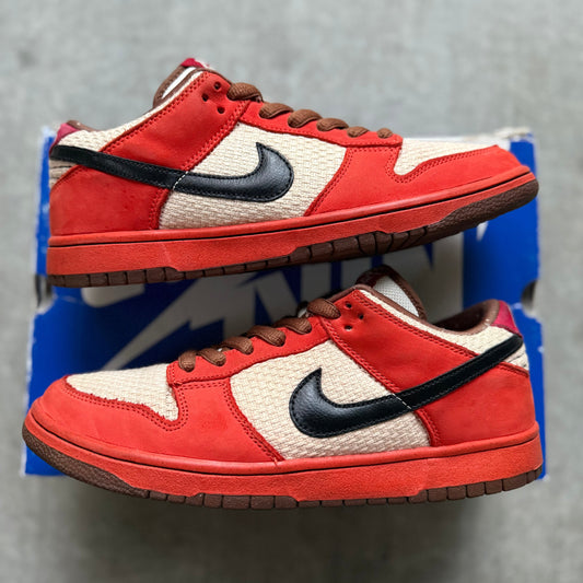 Size 9.5 - 2009 Nike Dunk SB Low "Top Ramen" / "Un-Hemp"