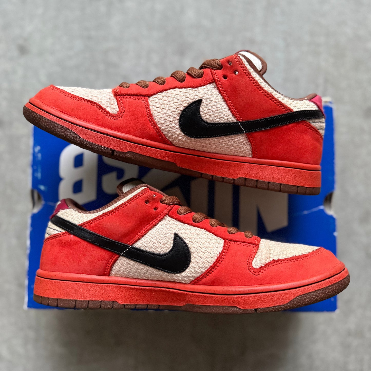 Size 9.5 - 2009 Nike Dunk SB Low "Top Ramen" / "Un-Hemp"