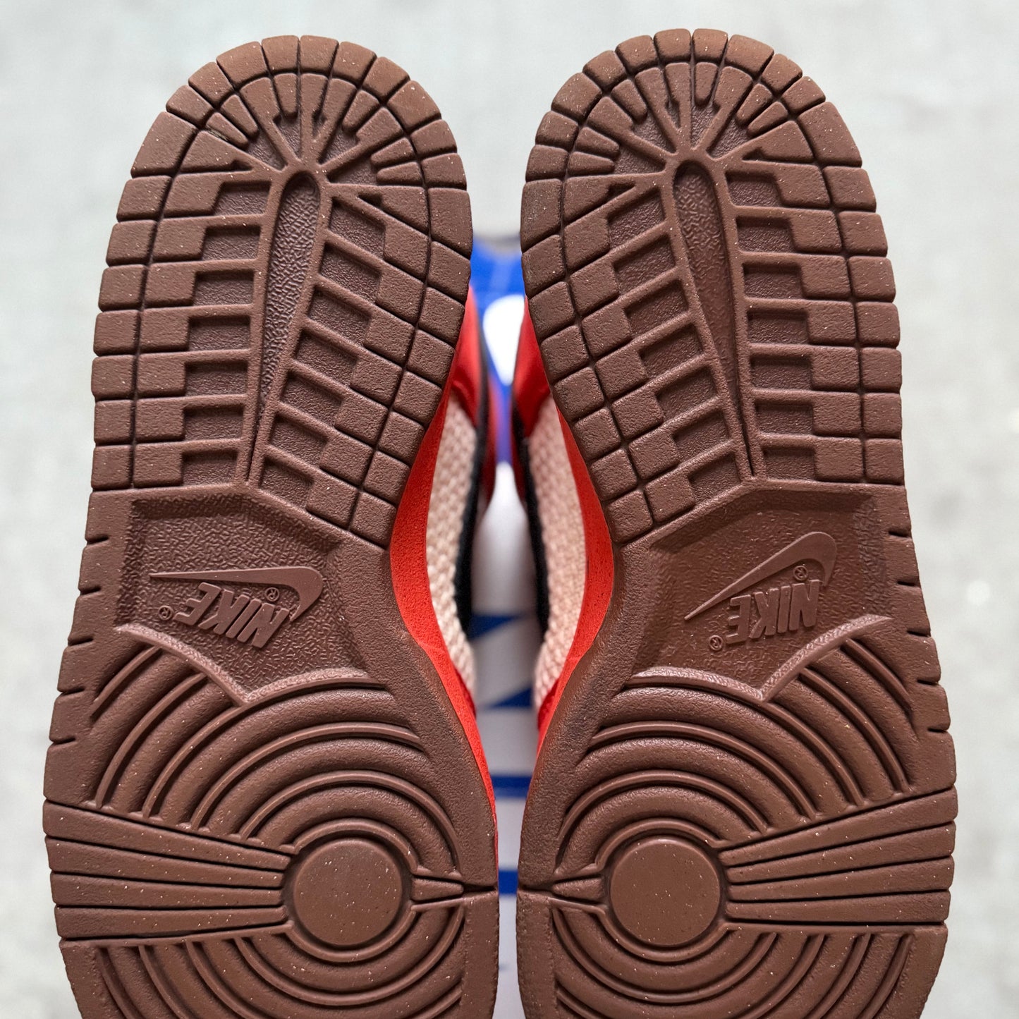Size 9.5 - 2009 Nike Dunk SB Low "Top Ramen" / "Un-Hemp"