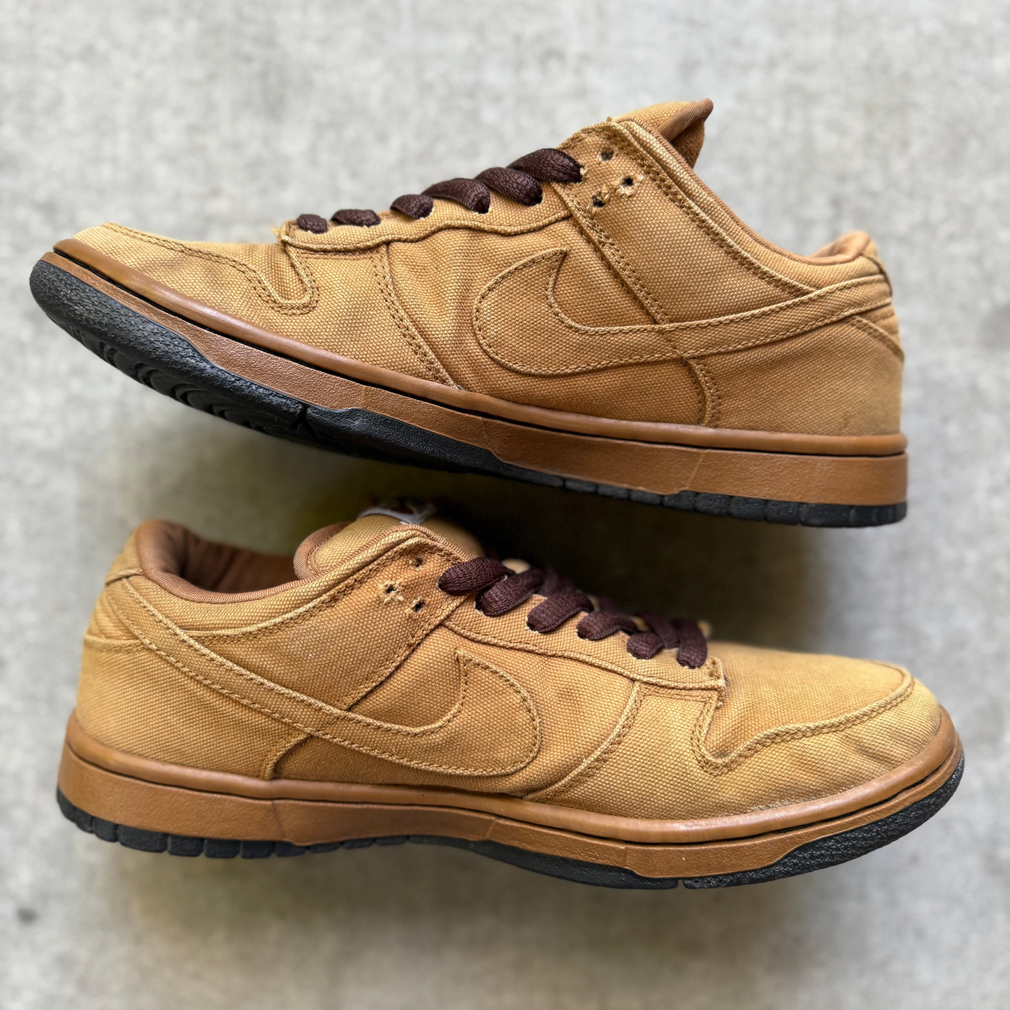 Size 8.5 - 2004 Nike Dunk SB Low "Carhartt / Shale"