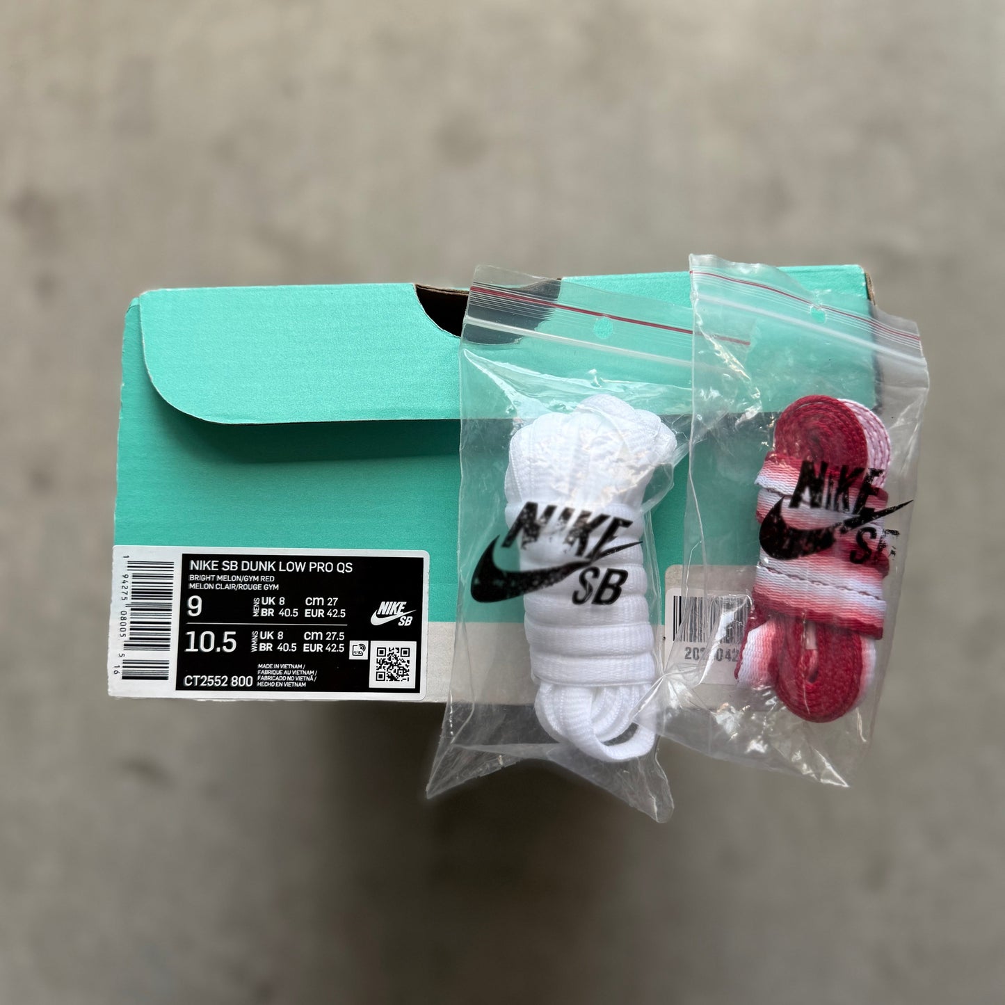 Size 9 - 2020 Strangelove Skateboards x Nike Dunk SB Low "Valentine's Day"