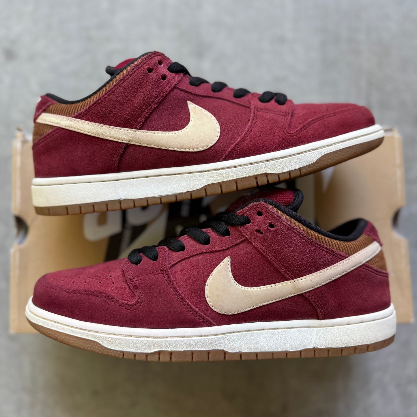 Size 9 - 2013 Nike Dunk SB Low "Corduroy / Team Red"