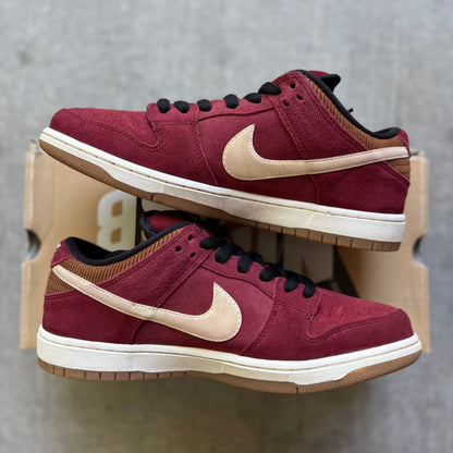 Size 9 - 2013 Nike Dunk SB Low "Corduroy / Team Red"