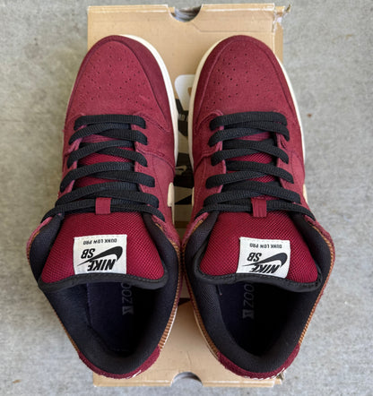 Size 9 - 2013 Nike Dunk SB Low "Corduroy / Team Red"