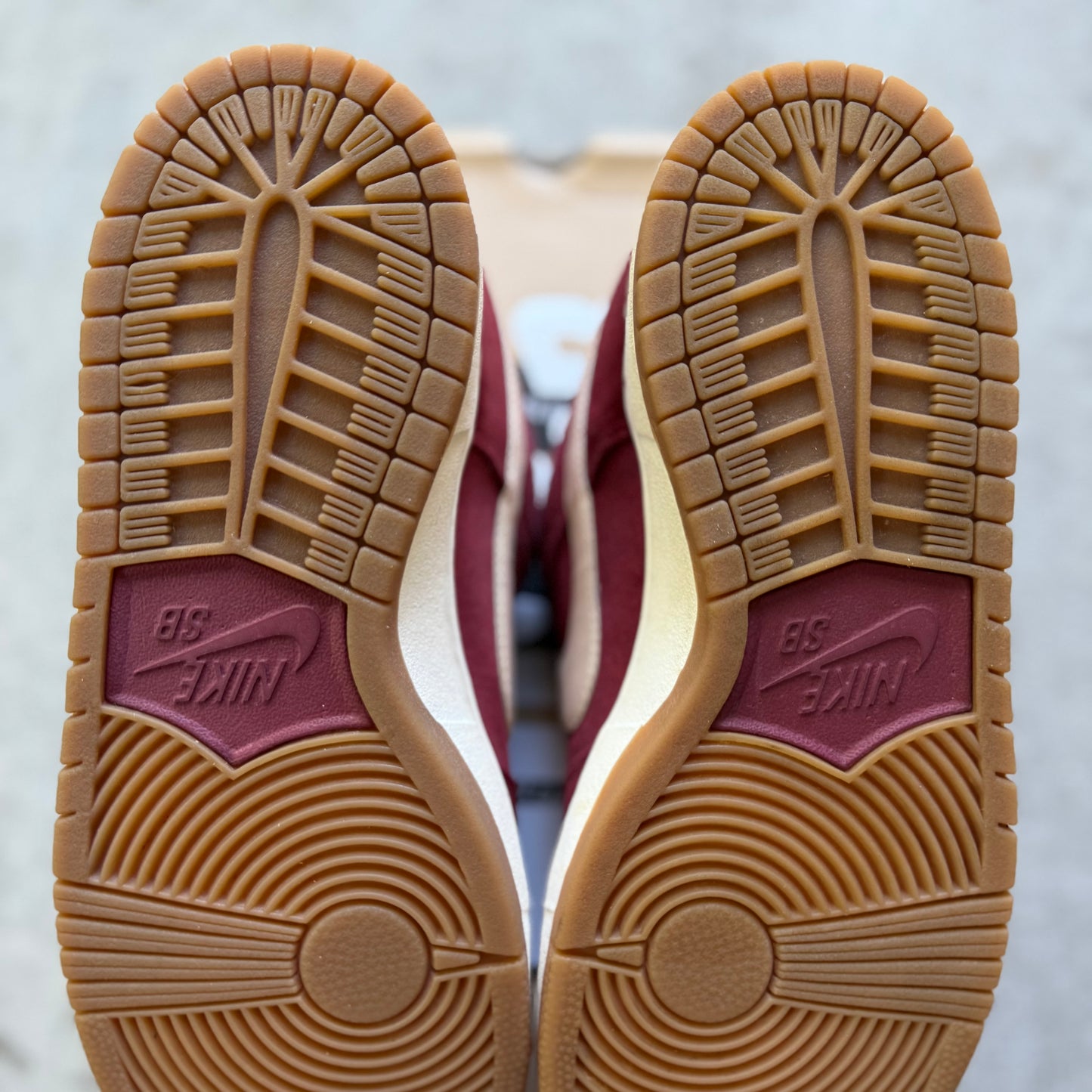 Size 9 - 2013 Nike Dunk SB Low "Corduroy / Team Red"
