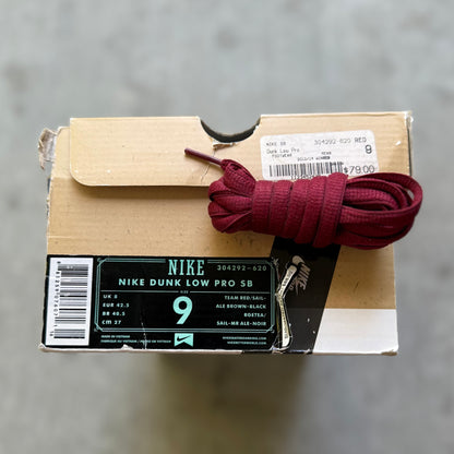 Size 9 - 2013 Nike Dunk SB Low "Corduroy / Team Red"