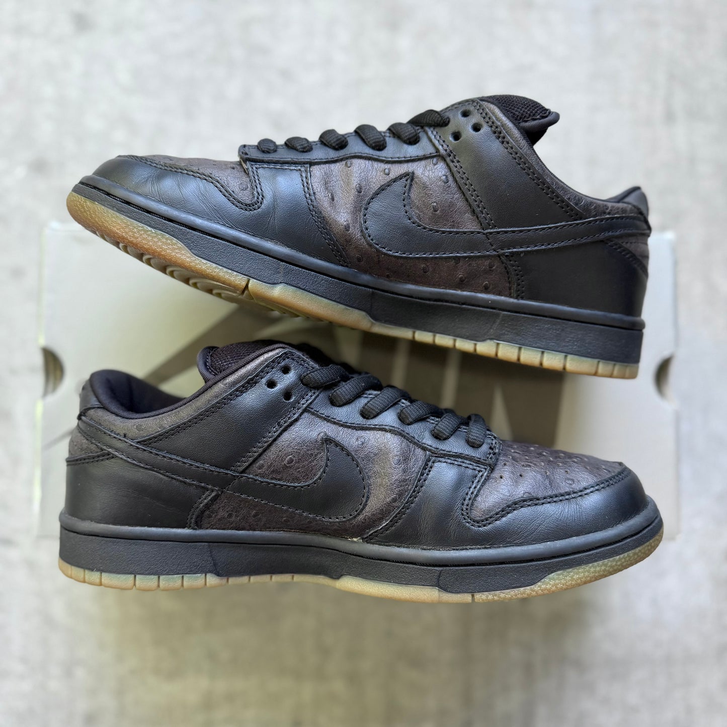 Size 9 - 2003 Nike Dunk SB Low "Ostrich"