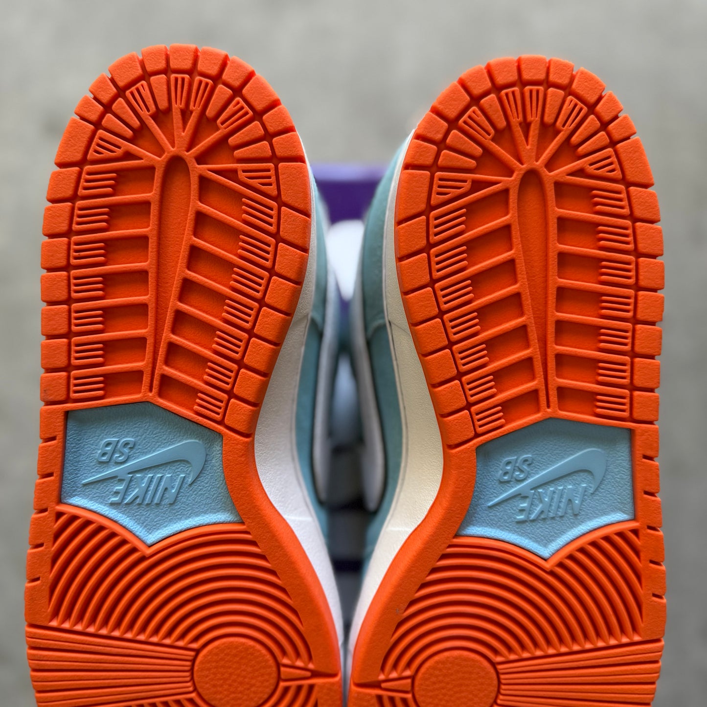 Size 9 - 2021 Nike Dunk SB Low "Club 58 / Gulf" SAMPLE