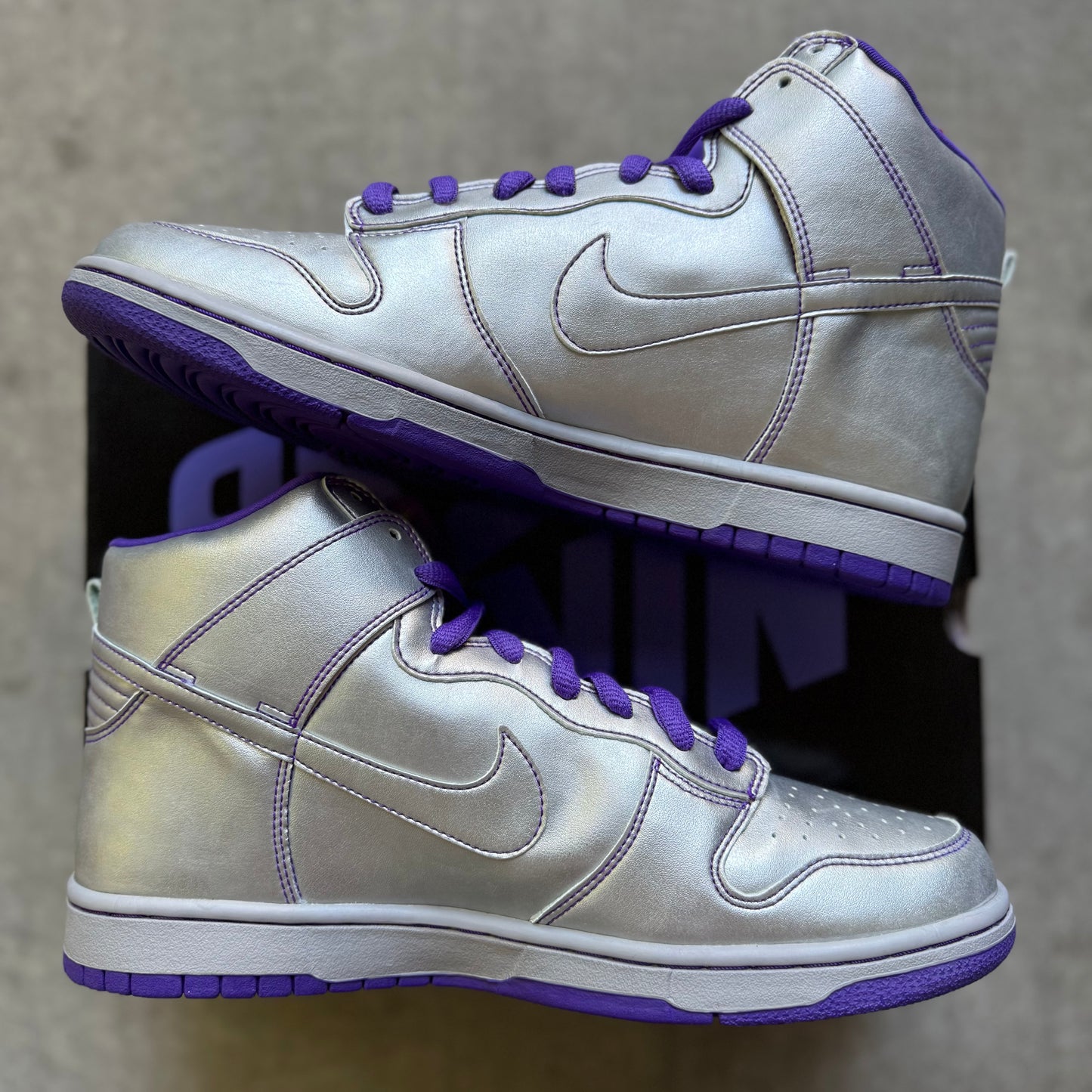 Size 10.5 - 2007 Nike Dunk SB High "Dinosaur Jr"