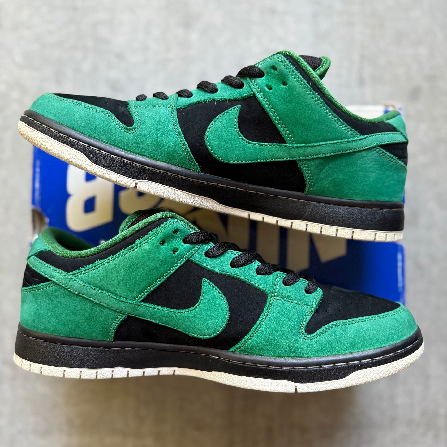 Size 11 - 2011 Nike Dunk Low SB "Green Lantern"
