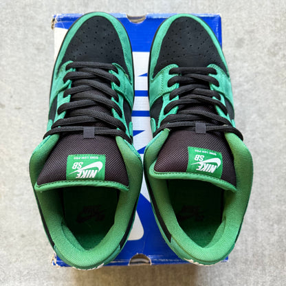 Size 11 - 2011 Nike Dunk Low SB "Green Lantern"