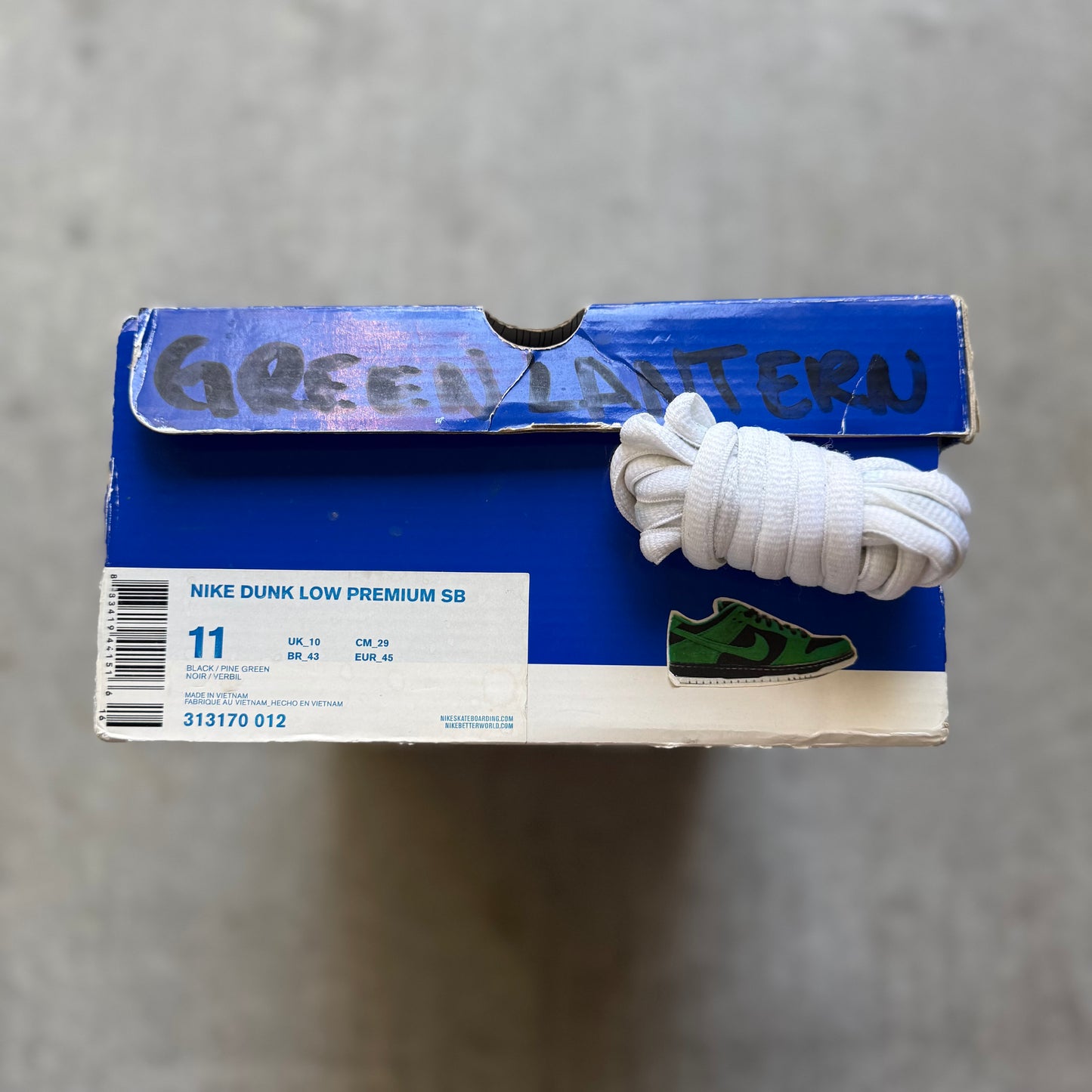 Size 11 - 2011 Nike Dunk Low SB "Green Lantern"