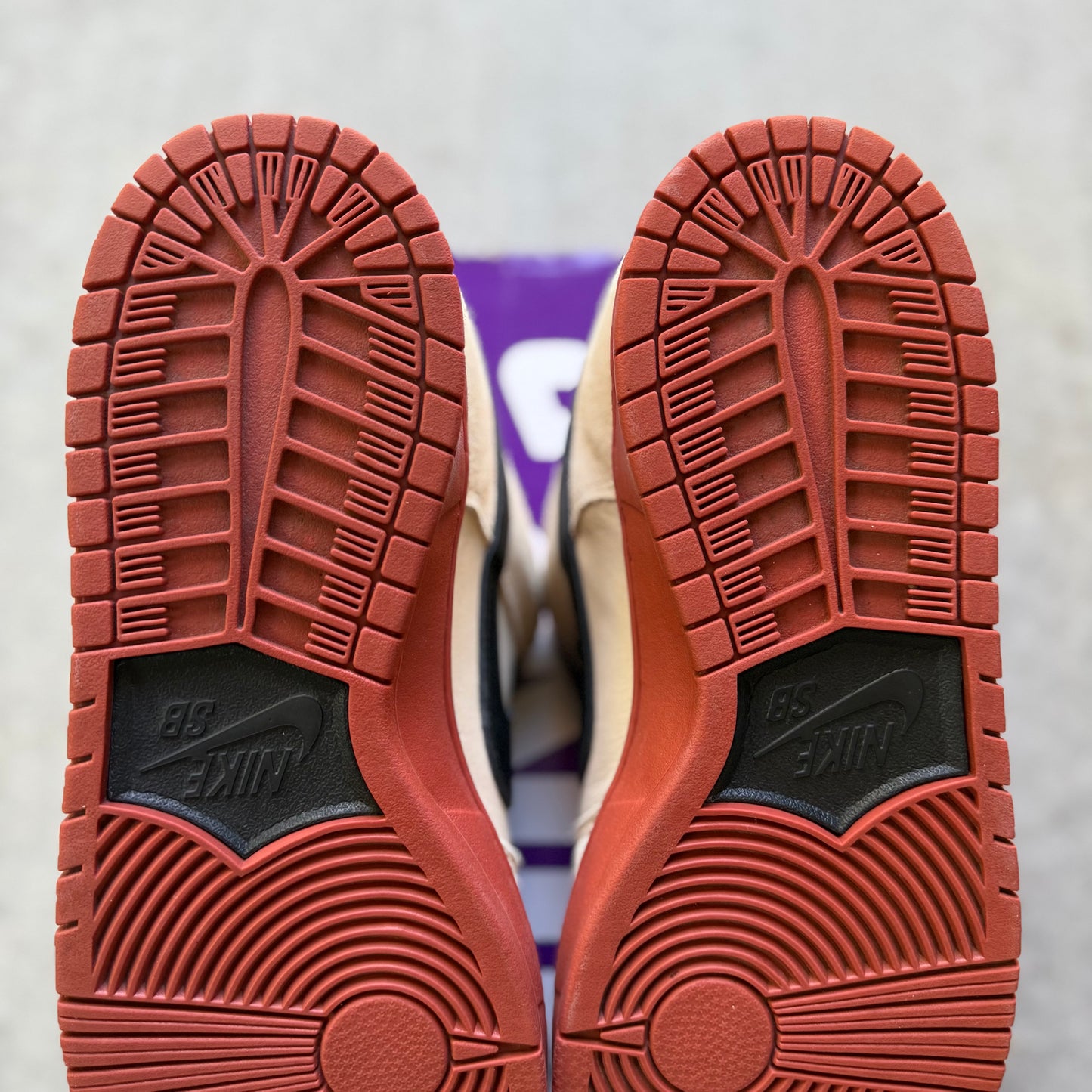 Size 10.5 - 2020 Nike Dunk SB Low "Muslin / Hennessy"