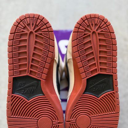 Size 10.5 - 2020 Nike Dunk SB Low "Muslin / Hennessy"